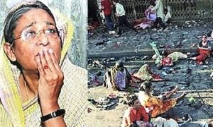 শেখ হাসিনার সন্ত্রাসবিরোধী সমাবেশে গ্রেনেড হামলা